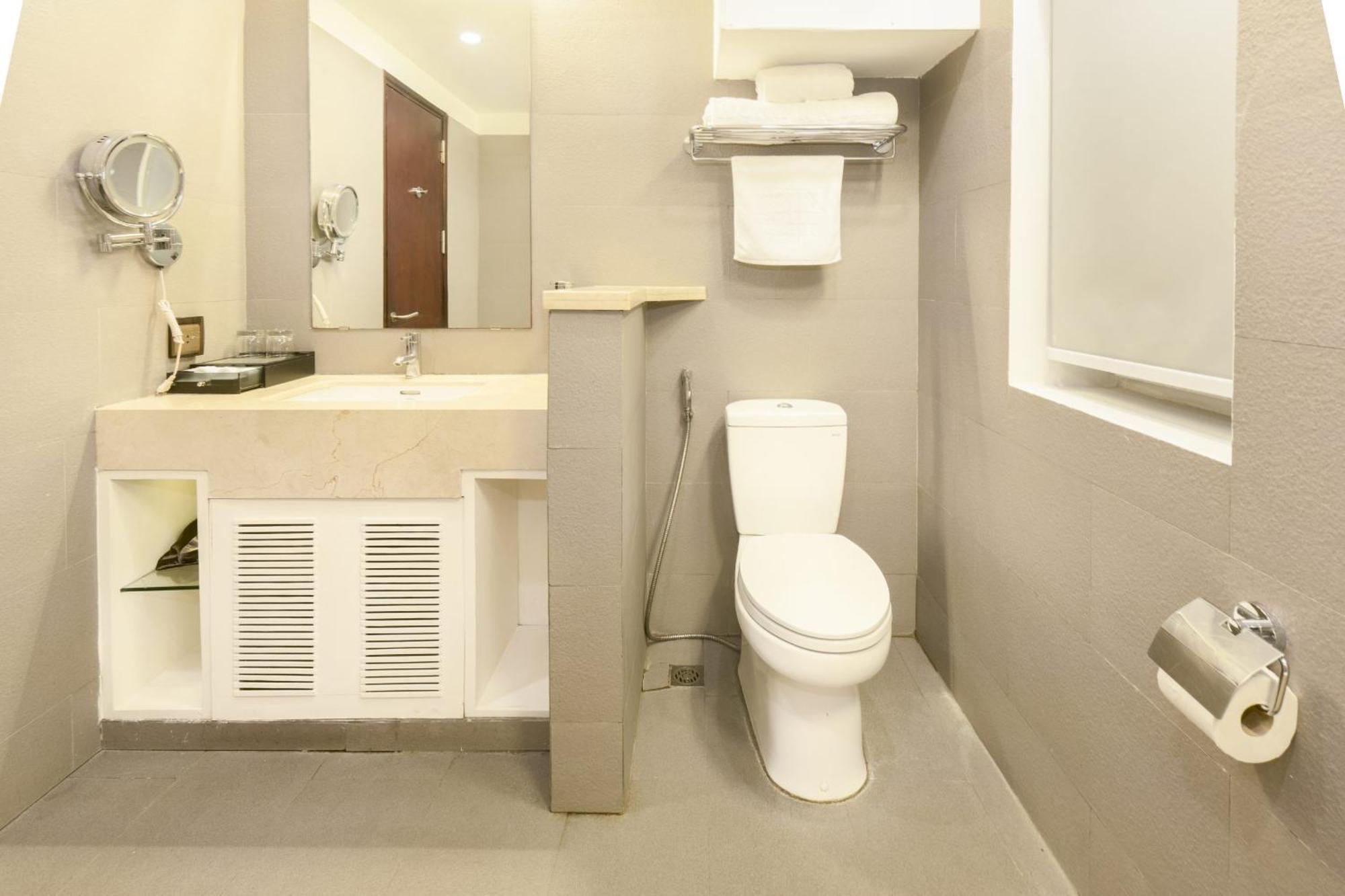 Hong Ha Hn - By Bay Luxury Apartment Hanoi