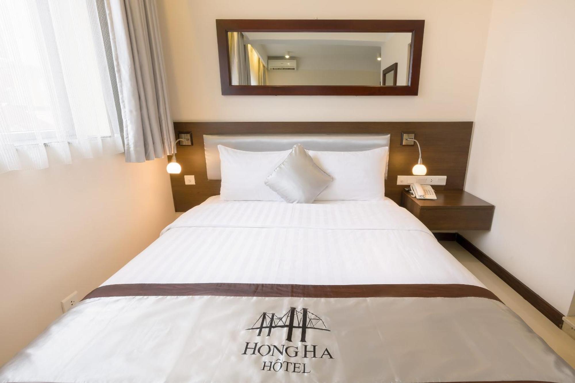 Hong Ha Hn - By Bay Luxury Apartment *